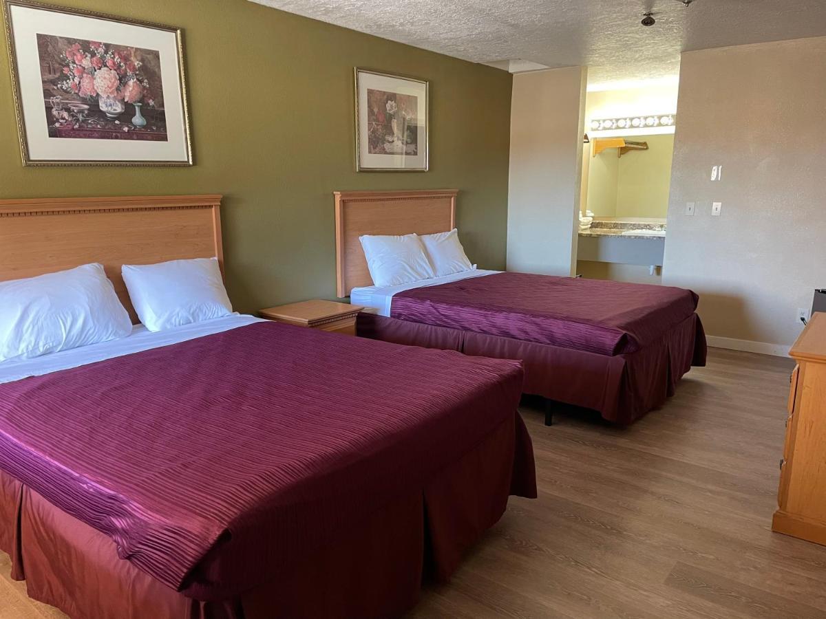 Centralia Inn Екстериор снимка