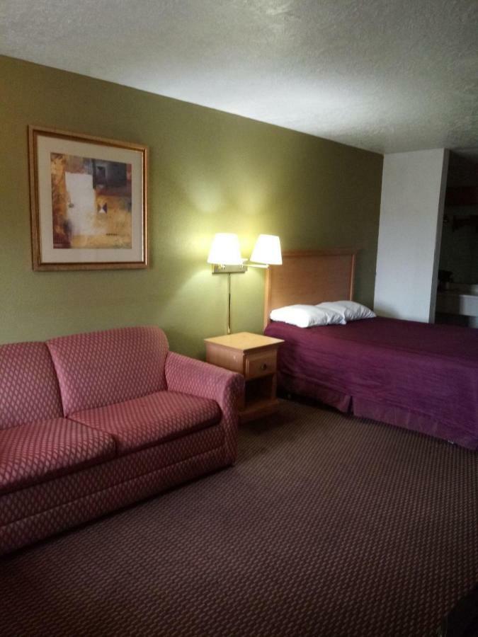 Centralia Inn Екстериор снимка